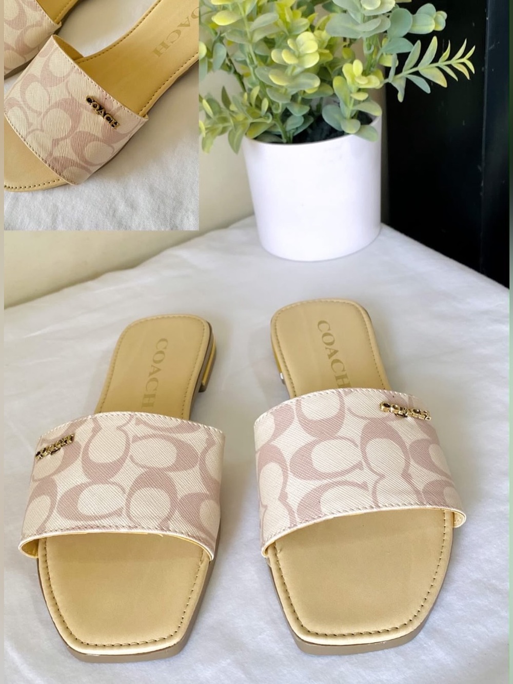 Coach Beige & Blush Signature Slide Sandals N/A